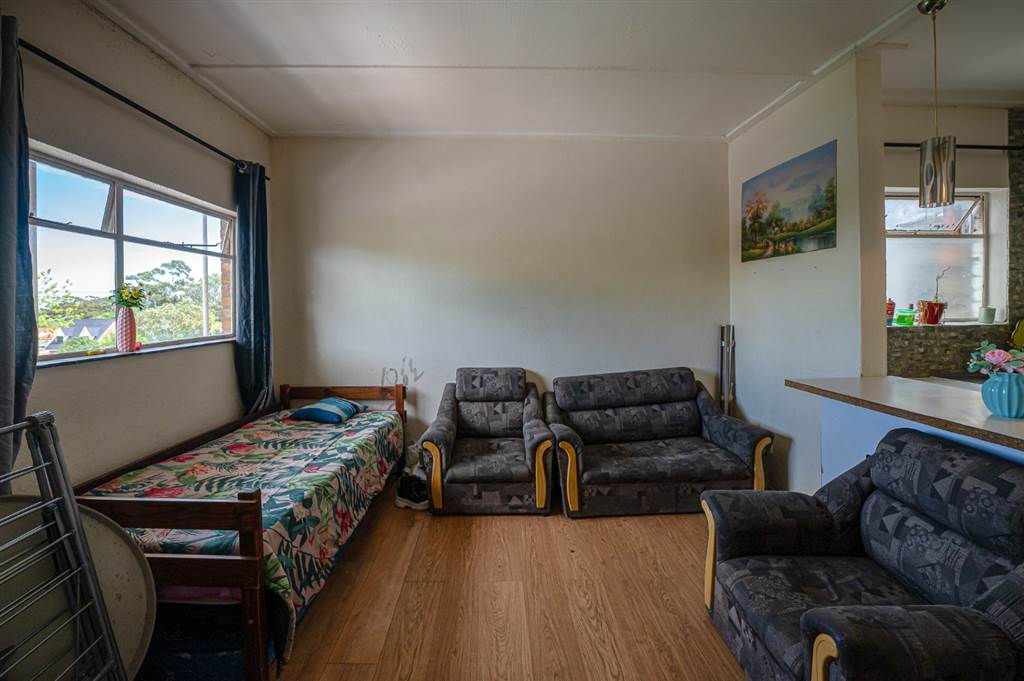 2 Bed Apartment in Idasvallei photo number 3