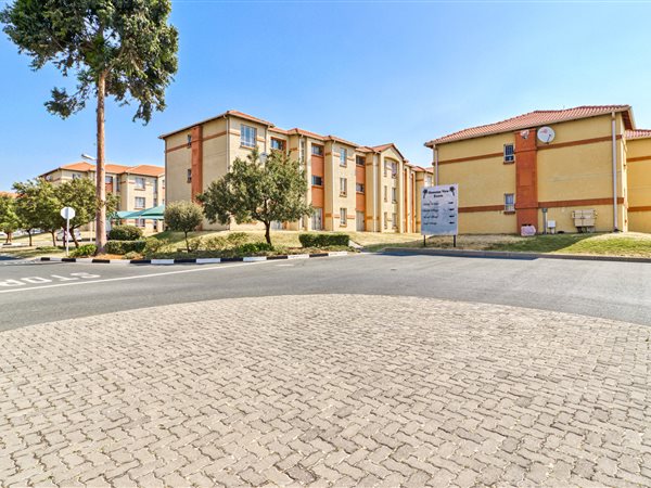 2 Bedroom Apartment 2 Bedroom Apartment