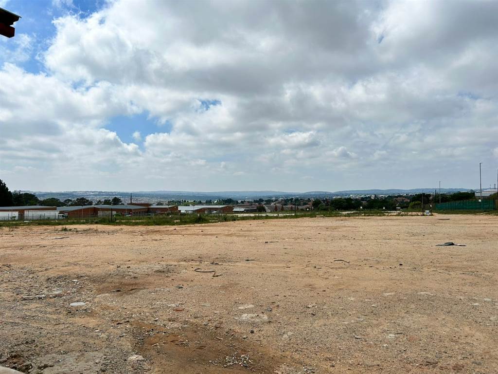 3.4 ha Land available in Kelvin photo number 1