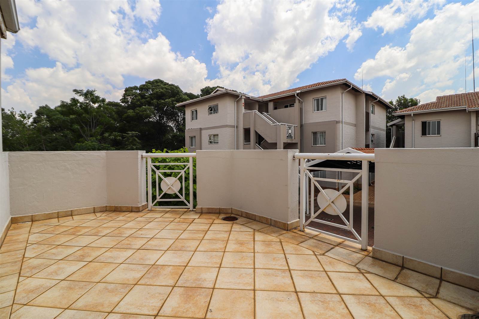 3 Bed House in Fourways photo number 24