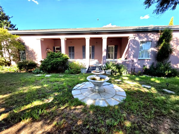 4 Bedroom House 4 Bedroom House