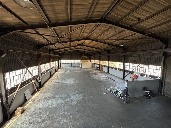 800  m² Industrial space