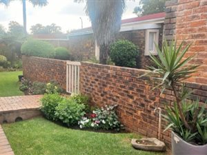3 Bed Townhouse in Bonaero Park