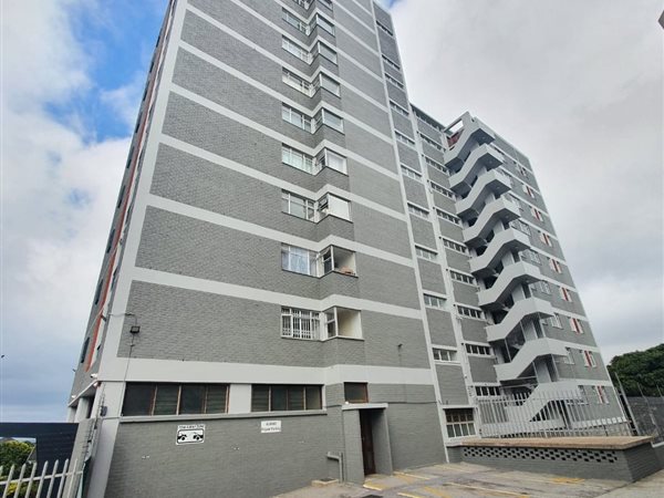 2 Bed Apartment in Port Elizabeth Central