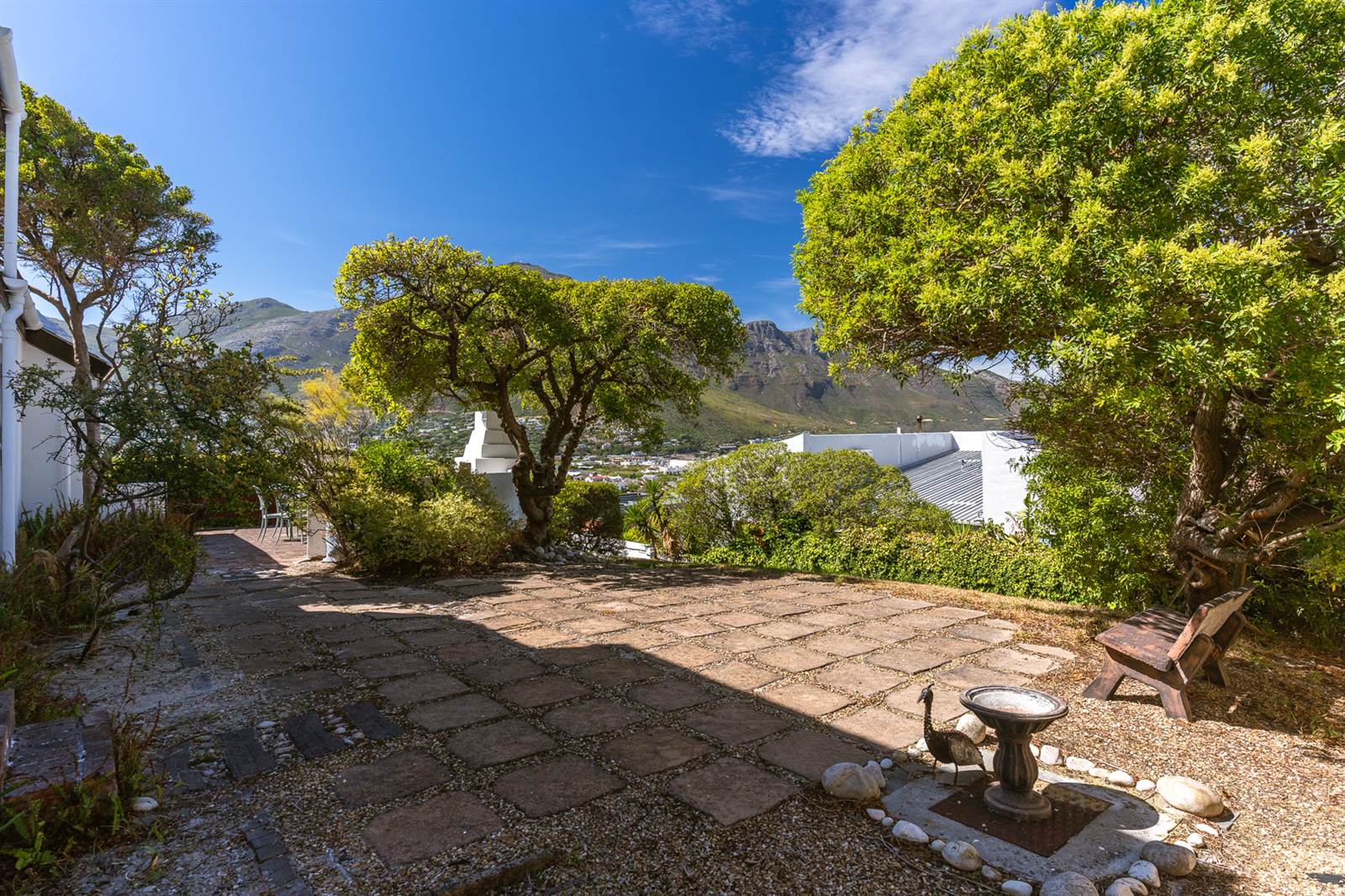 4 Bed House in Hout Bay and surrounds photo number 16