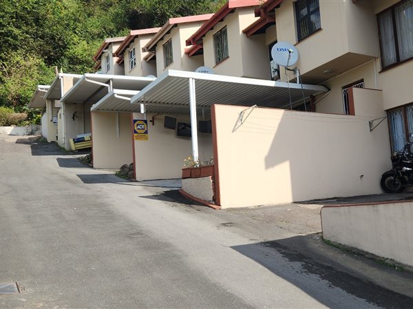 3 Bedroom Townhouse 3 Bedroom Townhouse