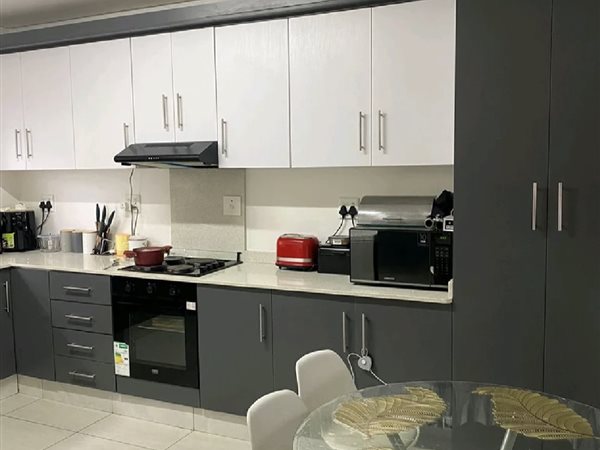 3 Bedroom Apartment 3 Bedroom Apartment