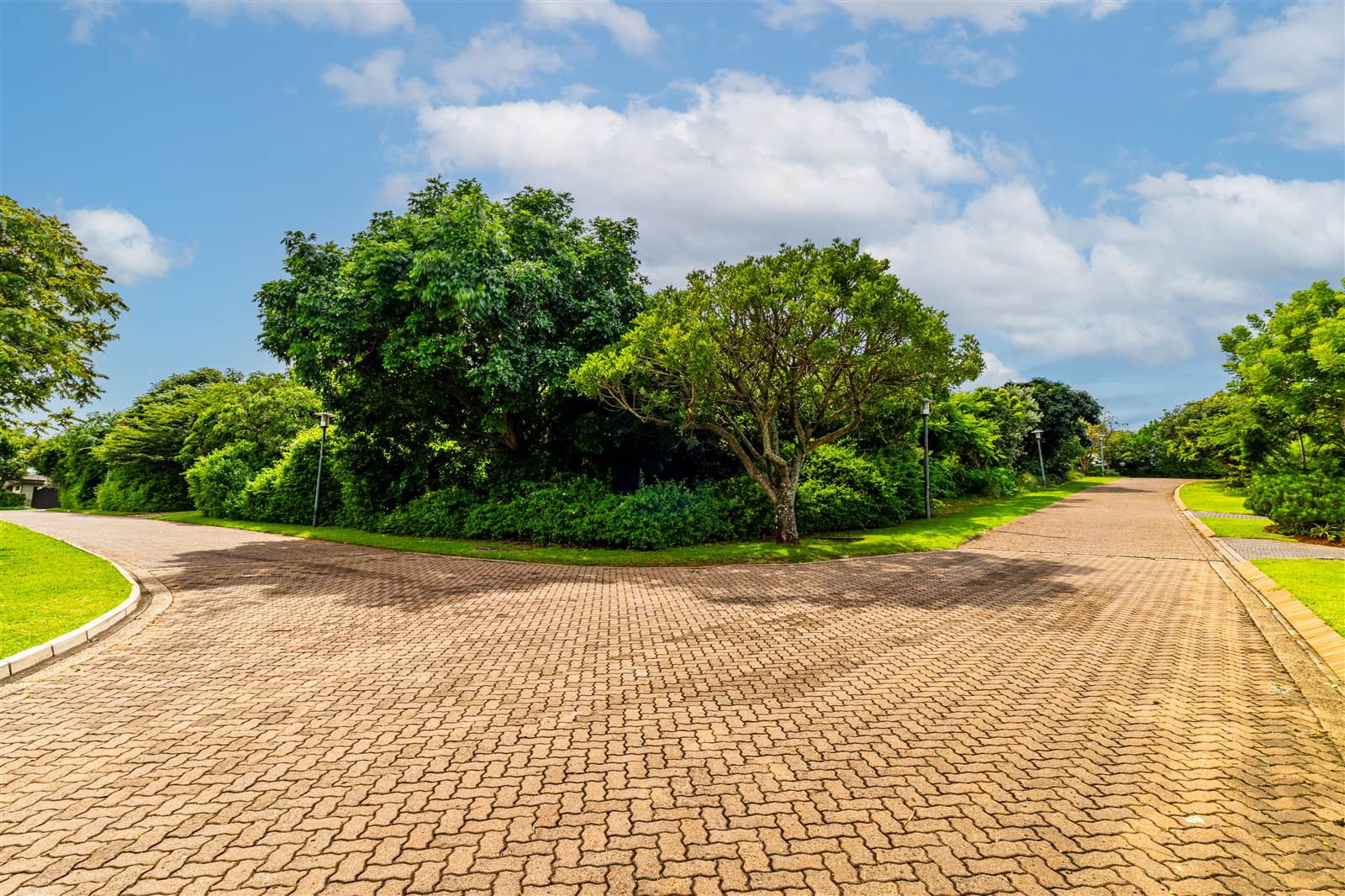 703 m² Land available in Ballito photo number 2
