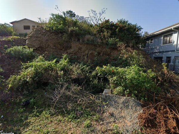 400 m² Land available in Belvedere