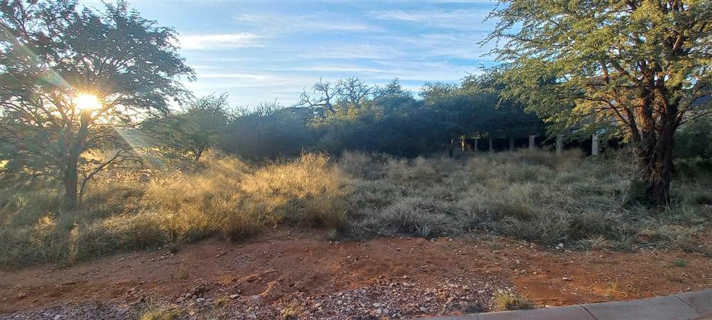 1077 m² Land available in Kathu photo number 2