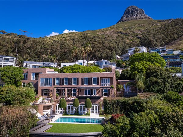 9 Bed House in Fresnaye