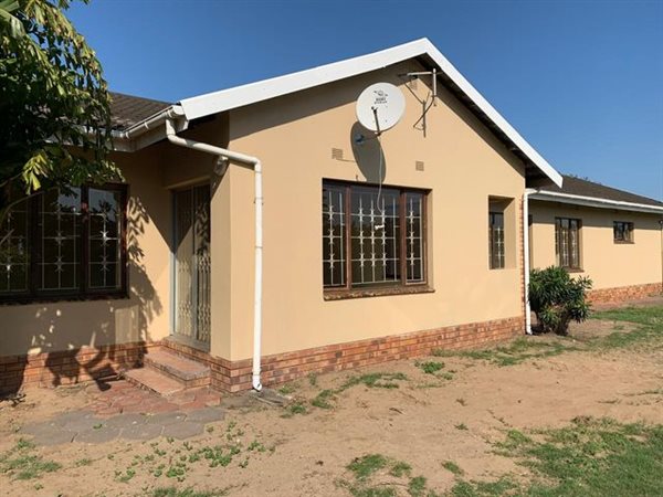 3 Bedroom House 3 Bedroom House