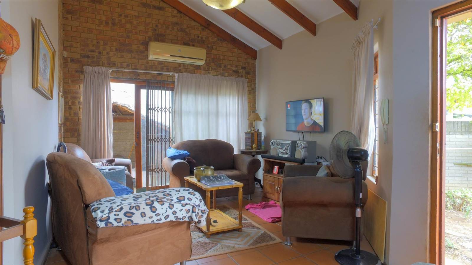 2 Bed House in Bo Dorp photo number 3