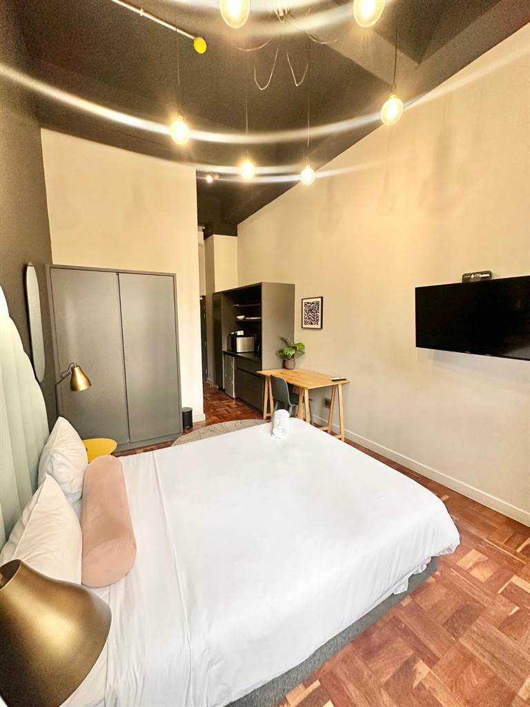 Studio Apartment to rent in Cape Town City Centre RR4215432 Private