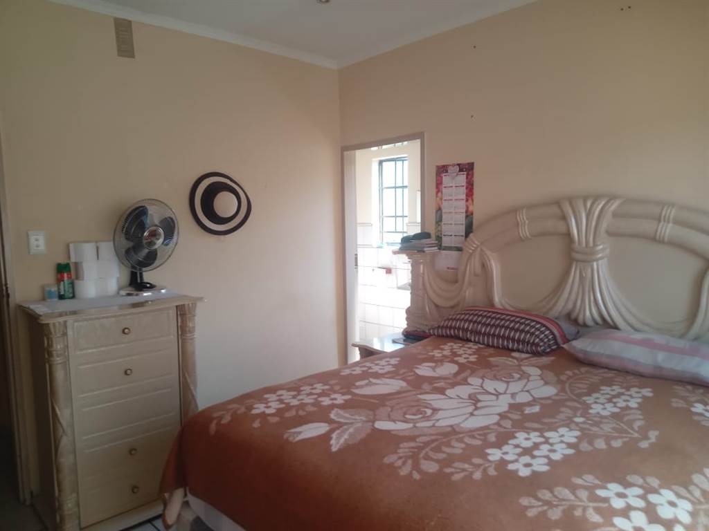 3 Bed Apartment in Cashan photo number 13