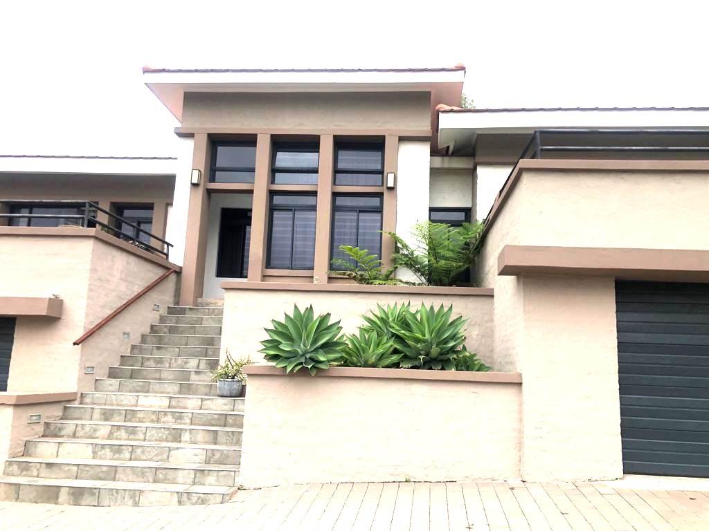 4 Bed House in Waterkloof Heights photo number 4