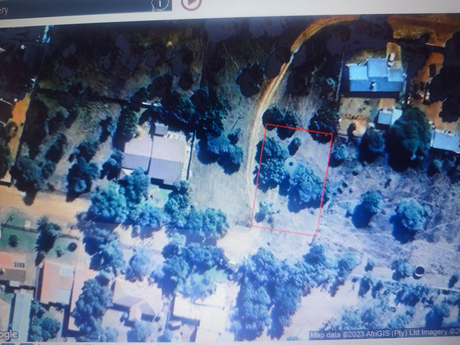 1040 m² Land available in Stella photo number 2