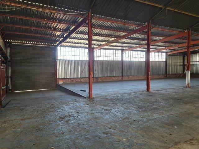 1050  m² Industrial space in Hamilton photo number 8