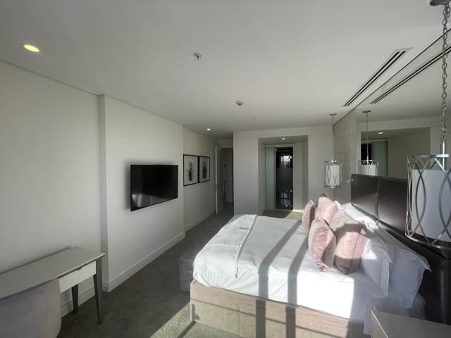 1 Bed Apartment in Bryanston photo number 3