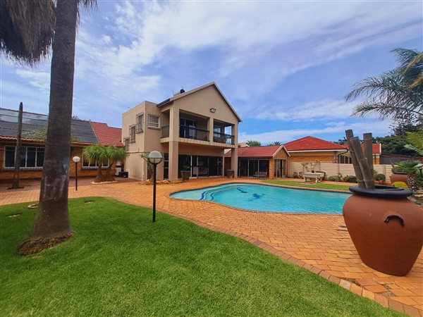 4 Bed House in Dawnview