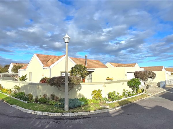 3 Bedroom House 3 Bedroom House