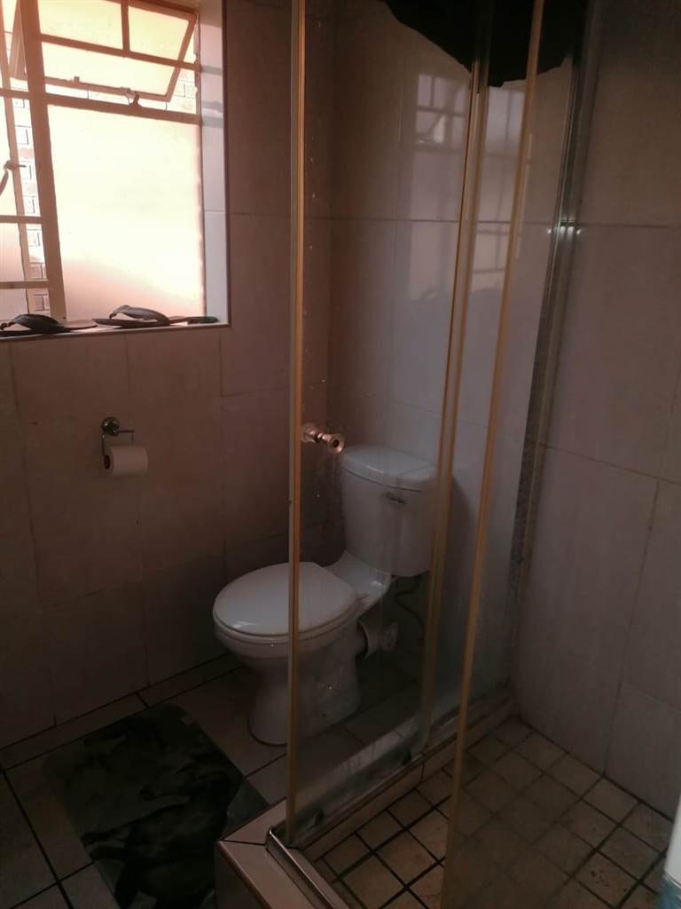 3 Bed Apartment in Waterval East photo number 19