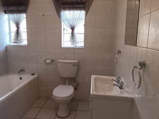 2 Bed Simplex in Chancliff Ridge photo number 12