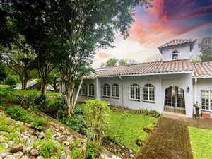 4 Bed House in West Riding