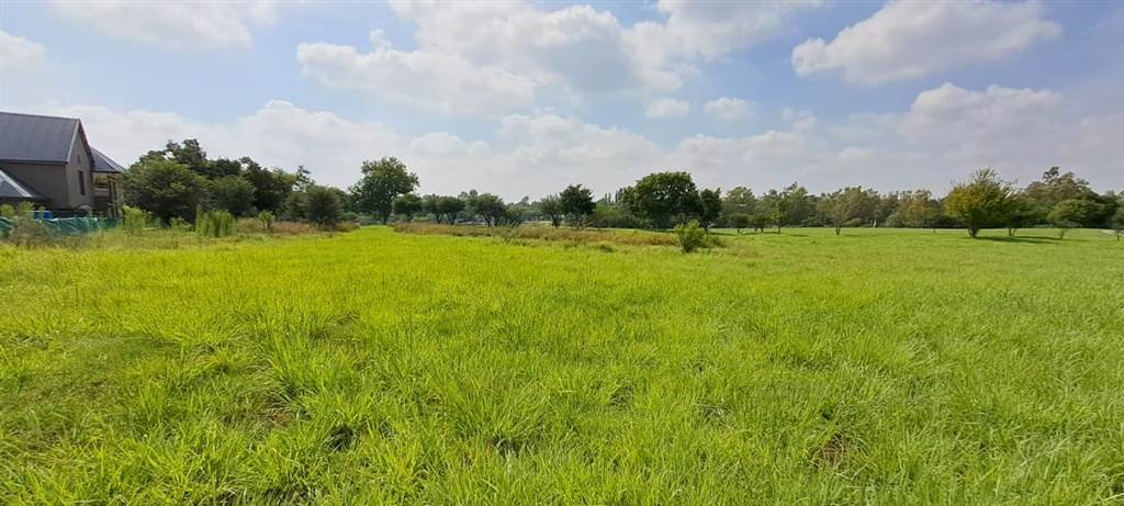 813 m² Land available in Vaal de Grace Golf Estate photo number 10