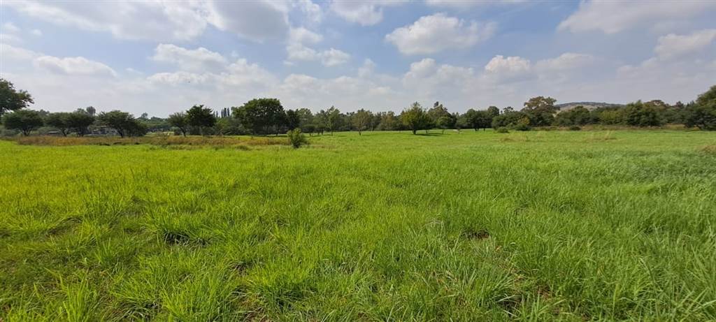 813 m² Land available in Vaal de Grace Golf Estate photo number 9