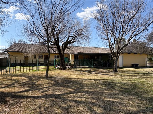 4 Bedroom House 4 Bedroom House