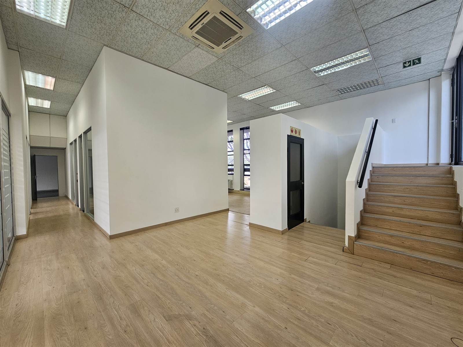 262  m² Commercial space in Hurlingham photo number 1