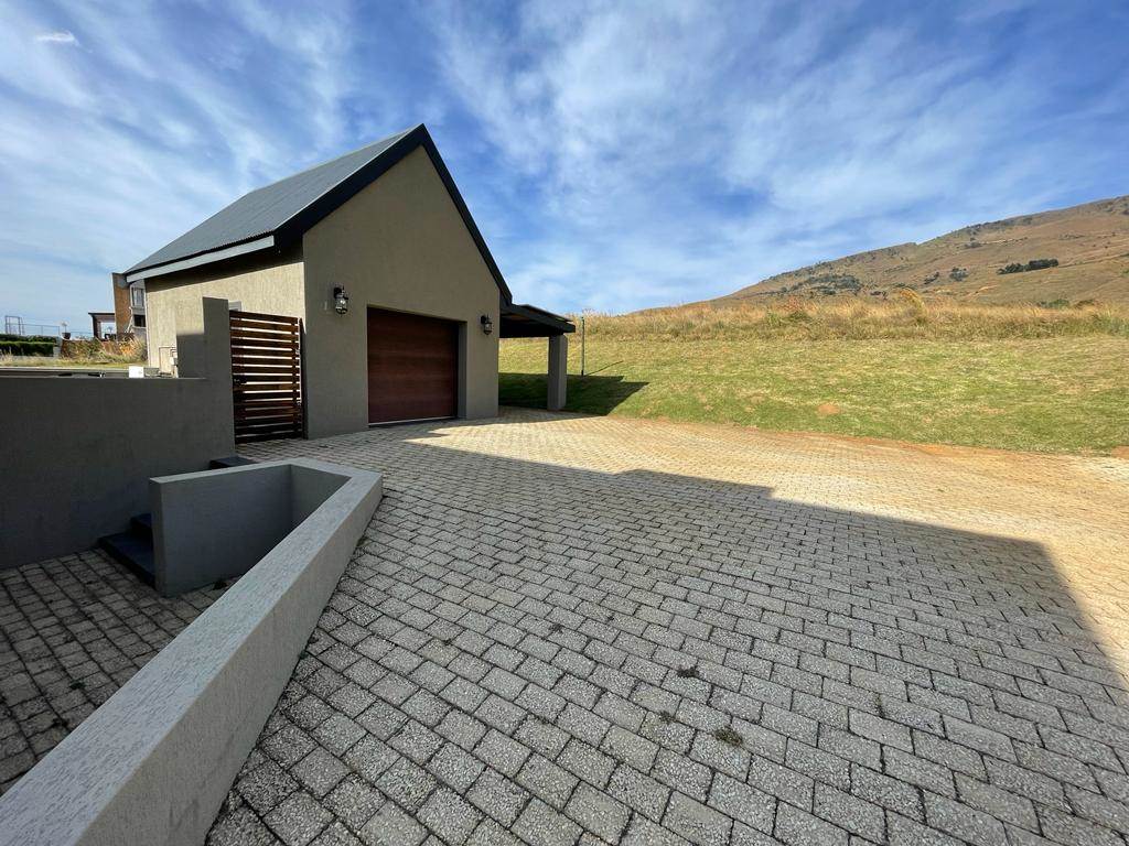 4 Bed House in Vulintaba Country Estate photo number 5