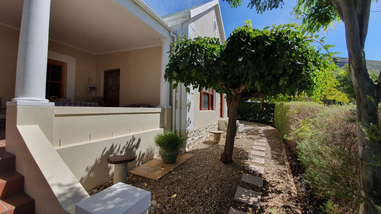 4 Bed House in Montagu photo number 6