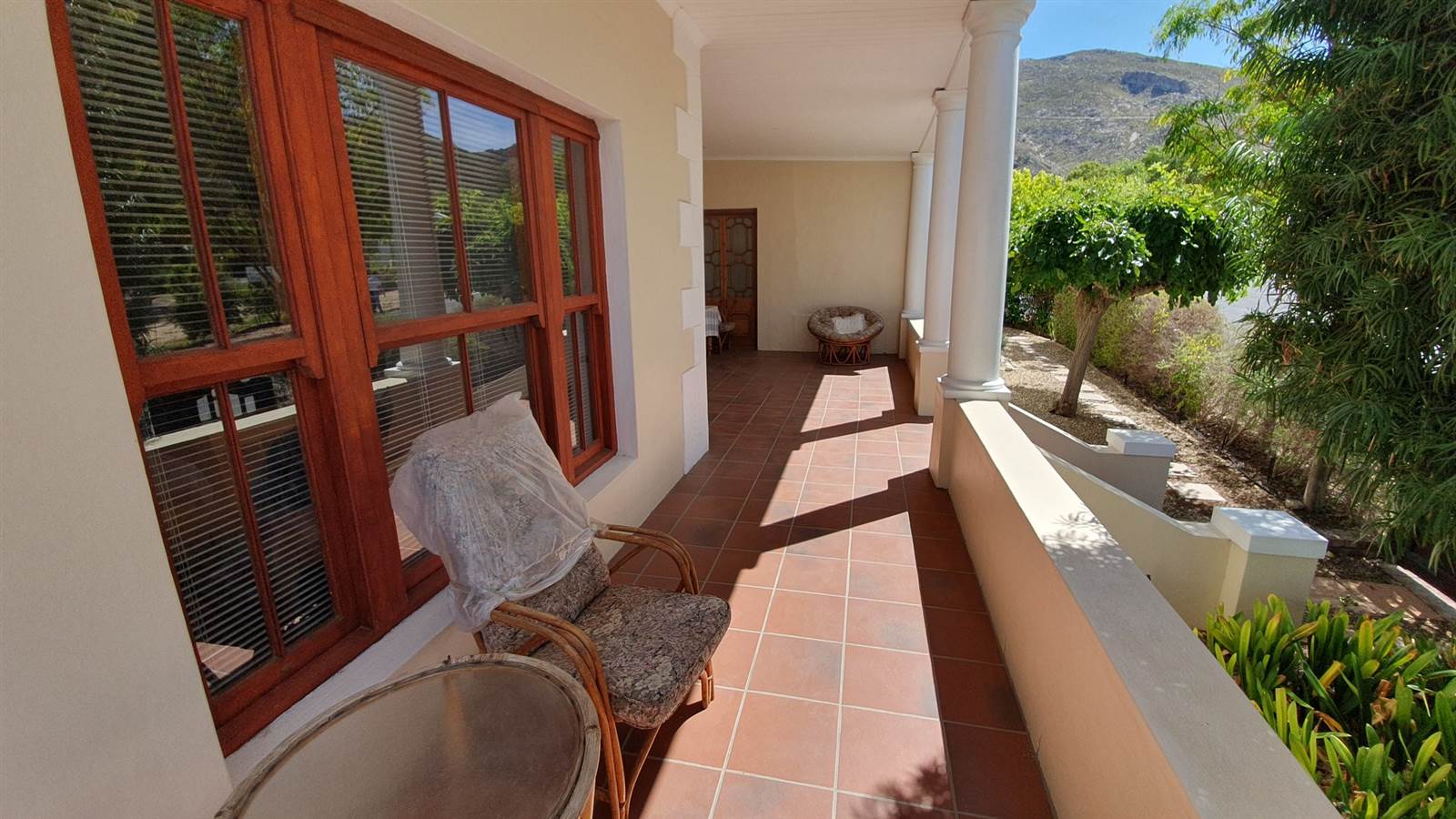 4 Bed House in Montagu photo number 4