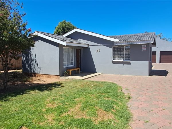 3 Bedroom House 3 Bedroom House