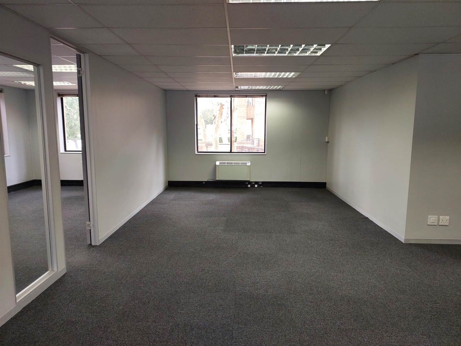 279  m² Commercial space in Bryanston photo number 9