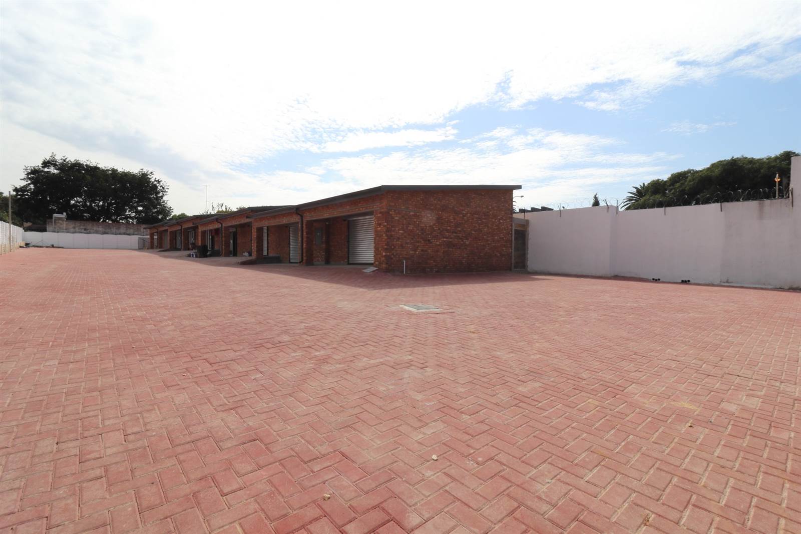 41  m² Commercial space in Selection Park photo number 8
