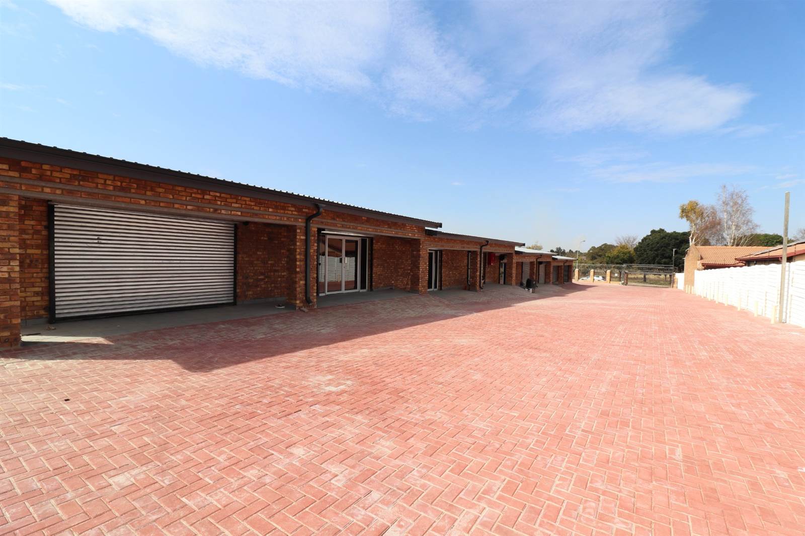 41  m² Commercial space in Selection Park photo number 1