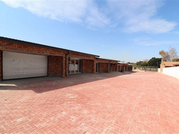 41  m² Commercial space in Selection Park
