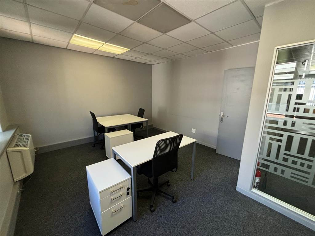 18.5  m² Commercial space in Rosebank photo number 21