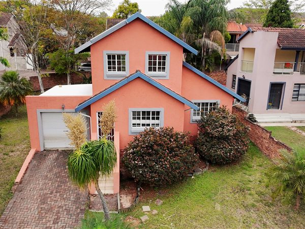 3 Bedroom Townhouse 3 Bedroom Townhouse