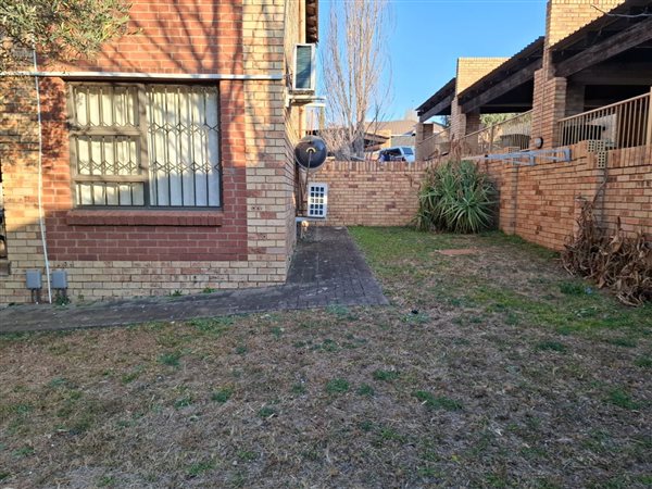3 Bedroom Townhouse 3 Bedroom Townhouse