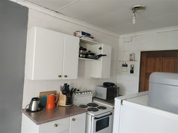 2 Bed Townhouse in Roodepoort North