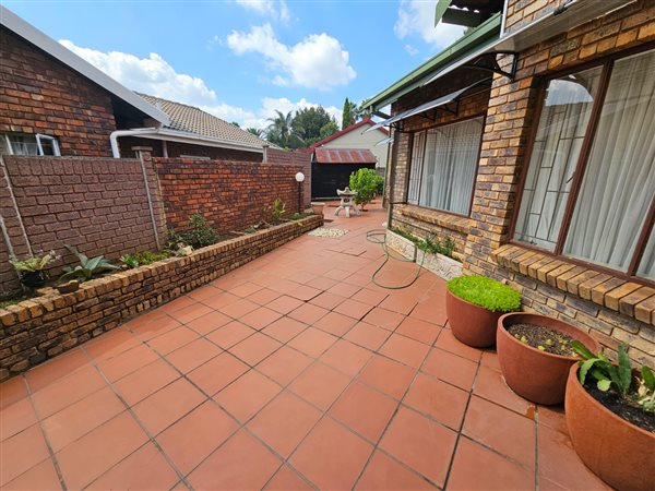 3 Bedroom House 3 Bedroom House
