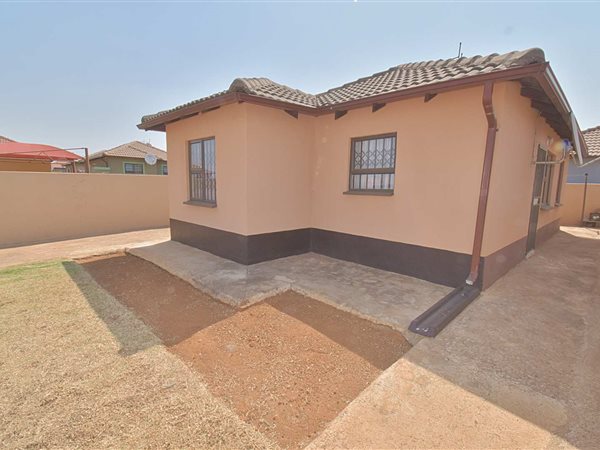 3 Bedroom House 3 Bedroom House