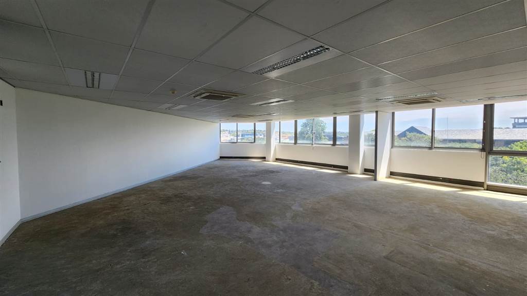 128  m² Commercial space in Centurion CBD photo number 2
