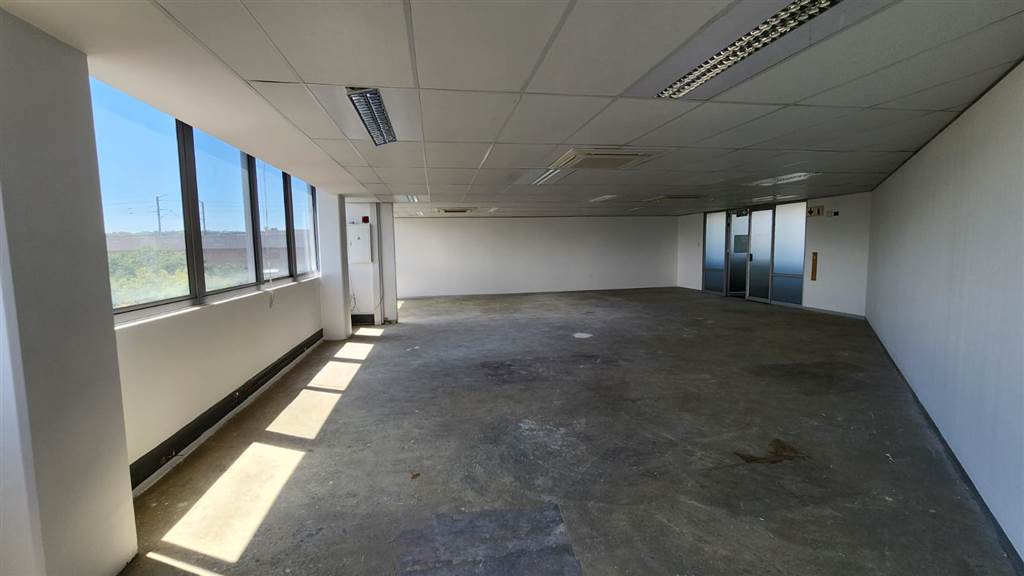 128  m² Commercial space in Centurion CBD photo number 9