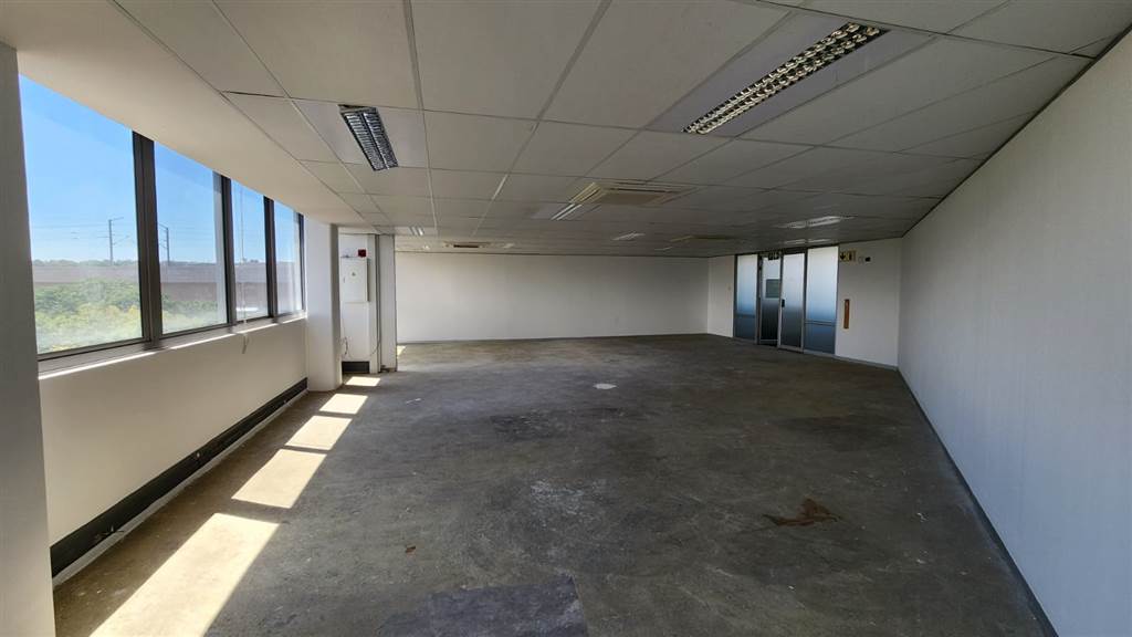 128  m² Commercial space in Centurion CBD photo number 13
