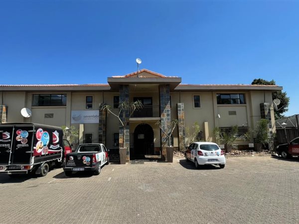 183 m² Commercial space 183 m² Commercial space